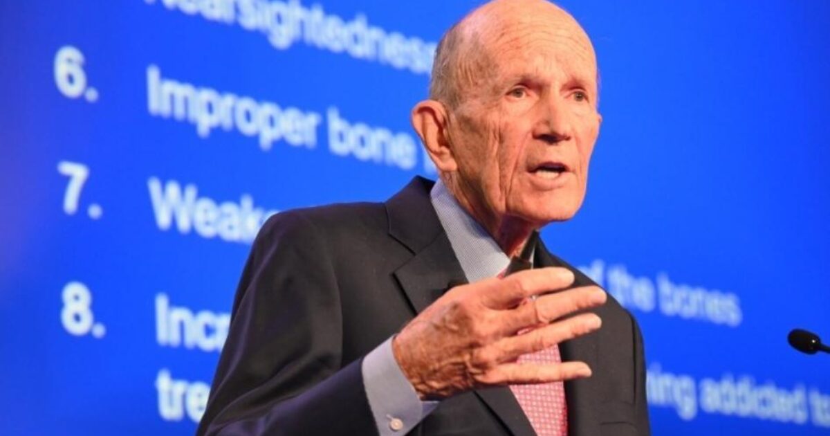 Dr. Kenneth Cooper Inspires in a Practical Way at IHRSA 2021